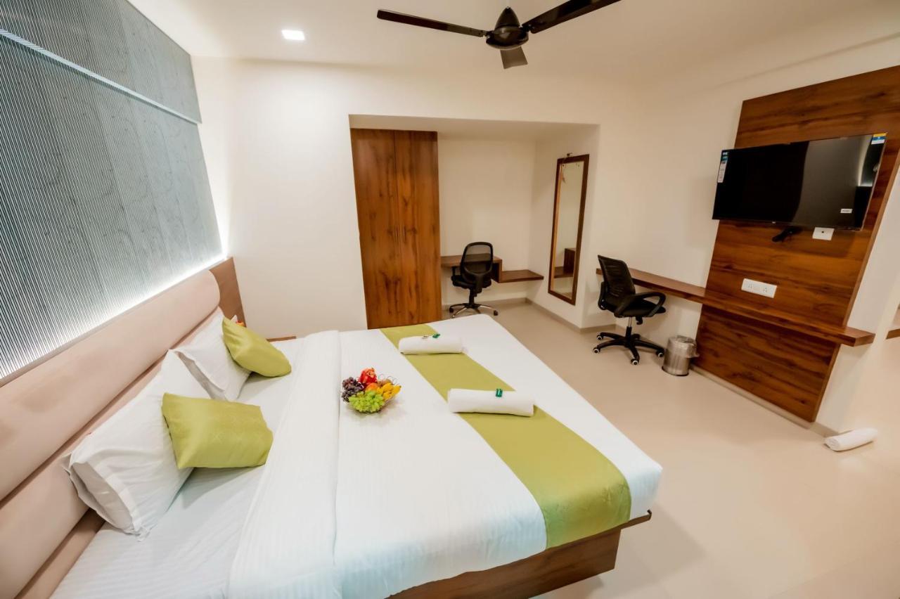 Hotel Heraa International Mangalore Exterior photo